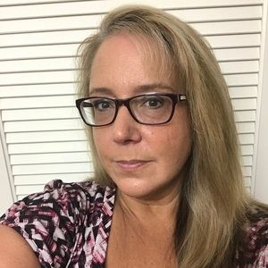 Meet your Posher, Dawnn